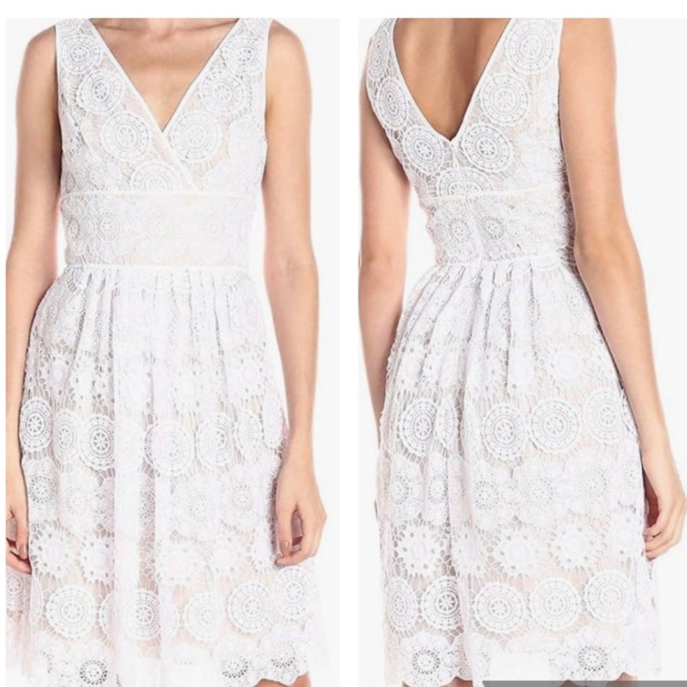 Adrianna Papell White Lace Overlay Deep V Neck Fit Flare Sleeveless Dress SZ 6
